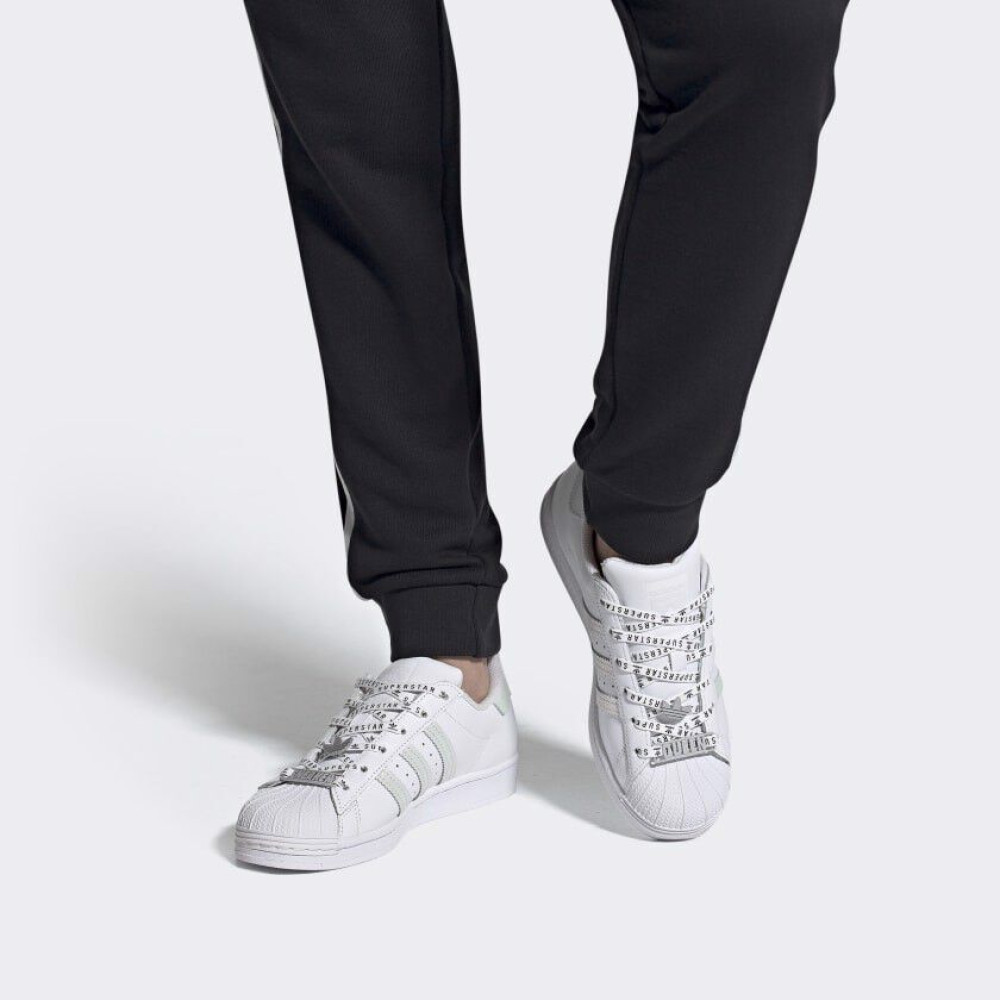 Giày Originals Nữ Adidas Superstar W FV3392