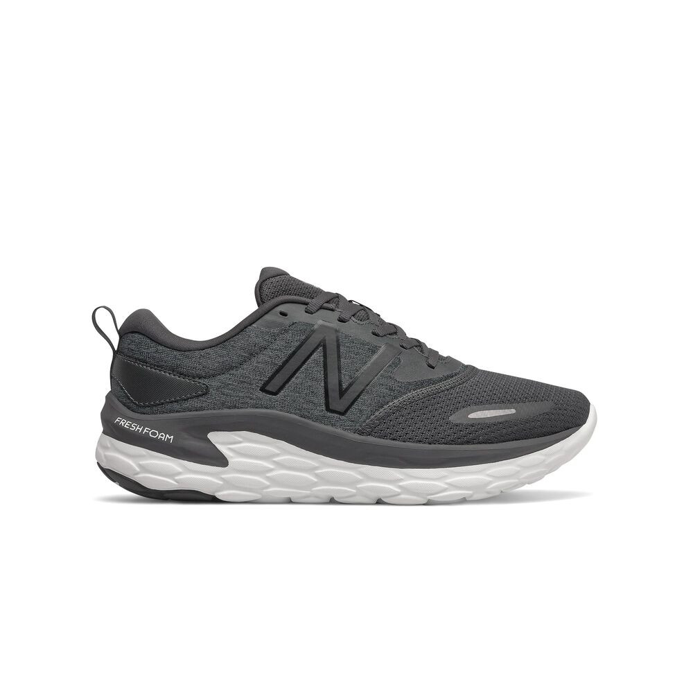 running shoes with minimal cushioning