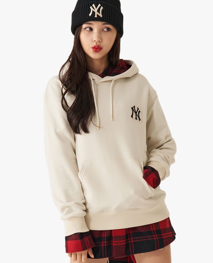 10 cách phối đồ với áo hoodie siêu xinh cho tháng 12 se lạnh - BlogAnChoi