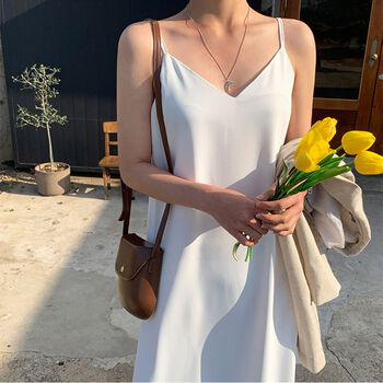 Váy Liền Thân Hai Dây Lovén ENVYLOOK Robbenslibrislong Dress