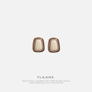 Hoa Tai FLAANS Ivory Tutankhamen E