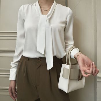 Sơ mi cổ thắt nơ