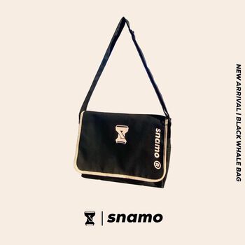 [Mã SKAMLTSM9 giảm 10% đơn 99K] Túi đeo chéo messenger màu black beige.