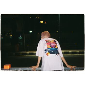 Dreaming Planet T-shirt - White