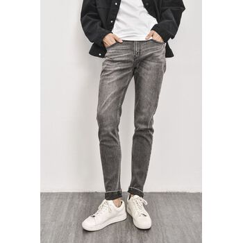 Quần jean trơn. SLIM form - 10S21DPA006C