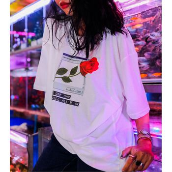 White crush rose T-shirt