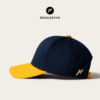 Nón Bóng Chày Lưỡi Trai Màu Navy Phối Vàng Reckless Signature Ballcap Vải Kaki Cotton
