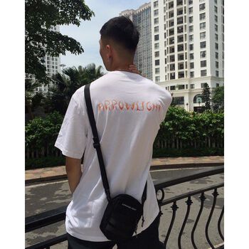 Áothun Nam (unisex fom rộng) Hellboy Tee - white