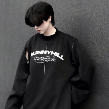 Áo Sweater Unisex Đen Xẻ Tà Tay Có Khóa Zip BunnyHill SSBR03