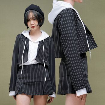 Set Áo Khoác Croptop Váy Sọc Đen BunnyHill SSBR09