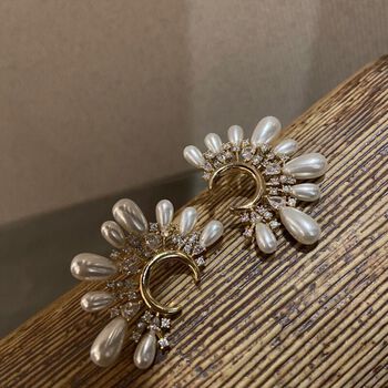 Bông tai Ngoc Trai thiết kế độc đáo