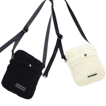 TÚI ĐEO CHÉO LÔNG CỪU - FLEECE TAG SHOULDER BAG