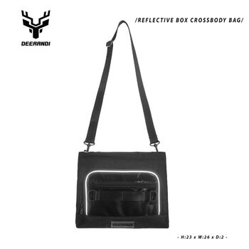 Túi đeo chéo: REFLECTIVE BOX CROSSBODY BAG