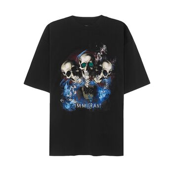 sSsKELETON IN SUIT TEE