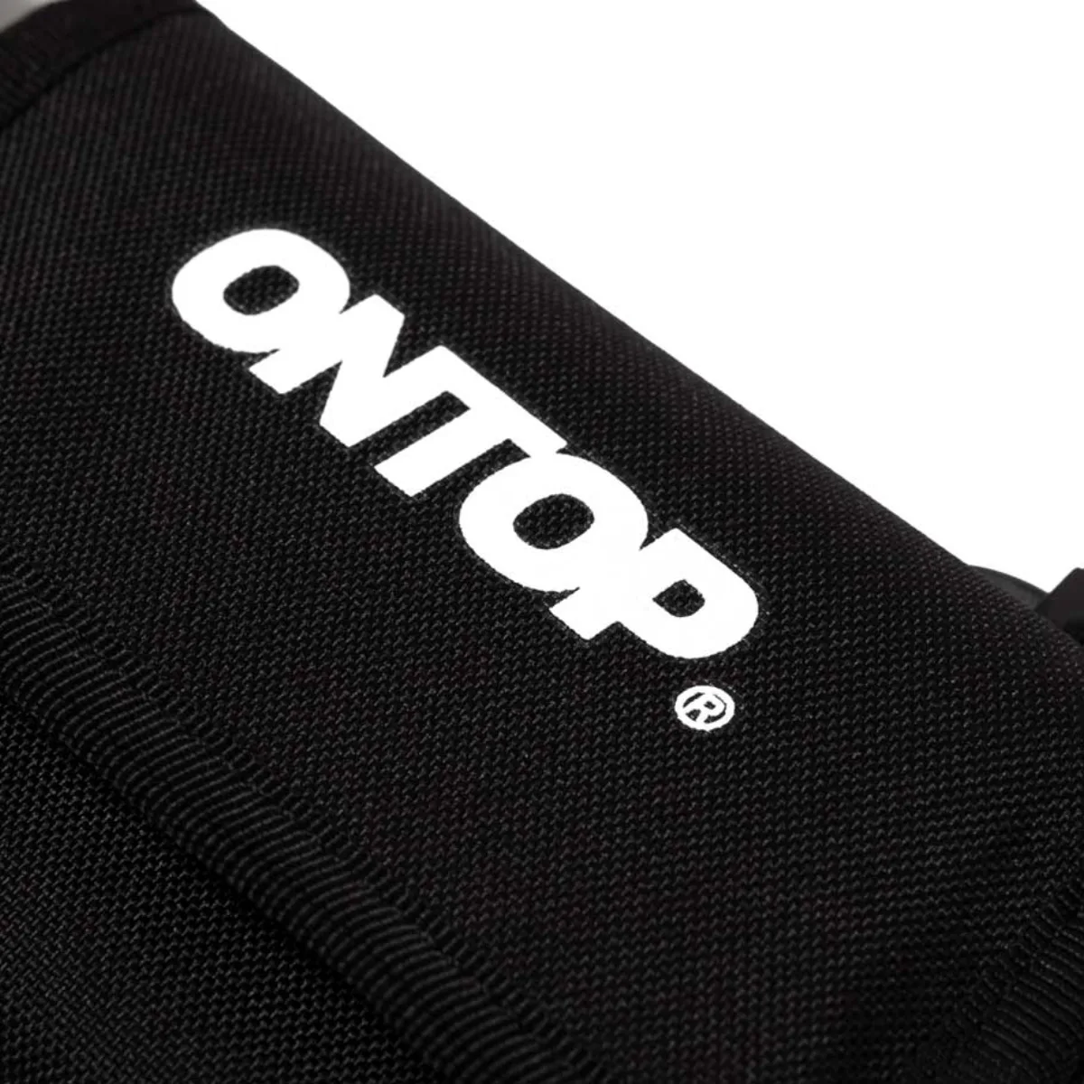 Ví cầm tay local brand ONTOP vải canvas nam nữ màu đen tặng kèm keychain New Logo Wallet | O-V21-VA