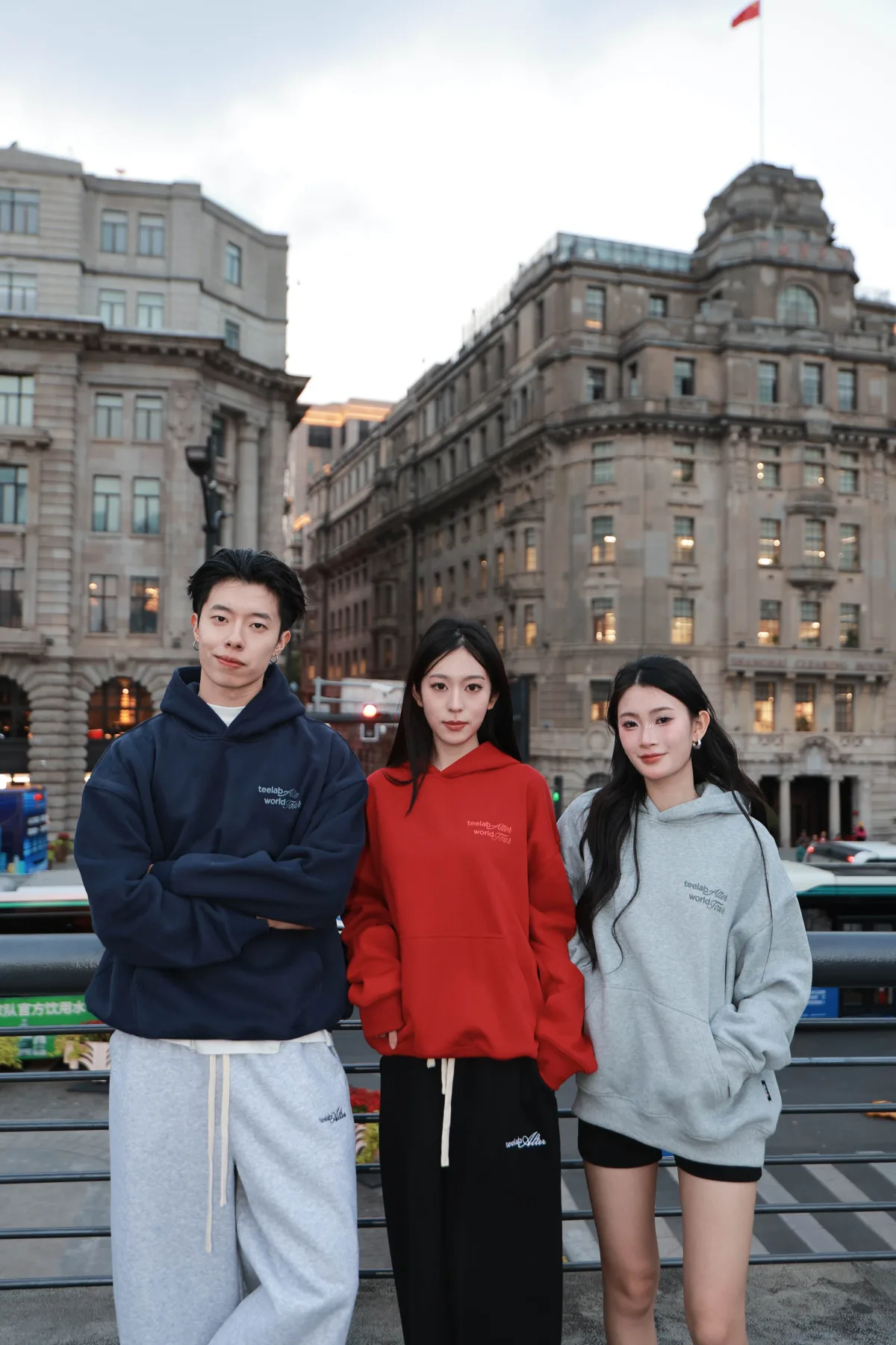 Hoodie Nỉ Bông Teelab Alter Semi Fleece World Tour Hoodie HD130