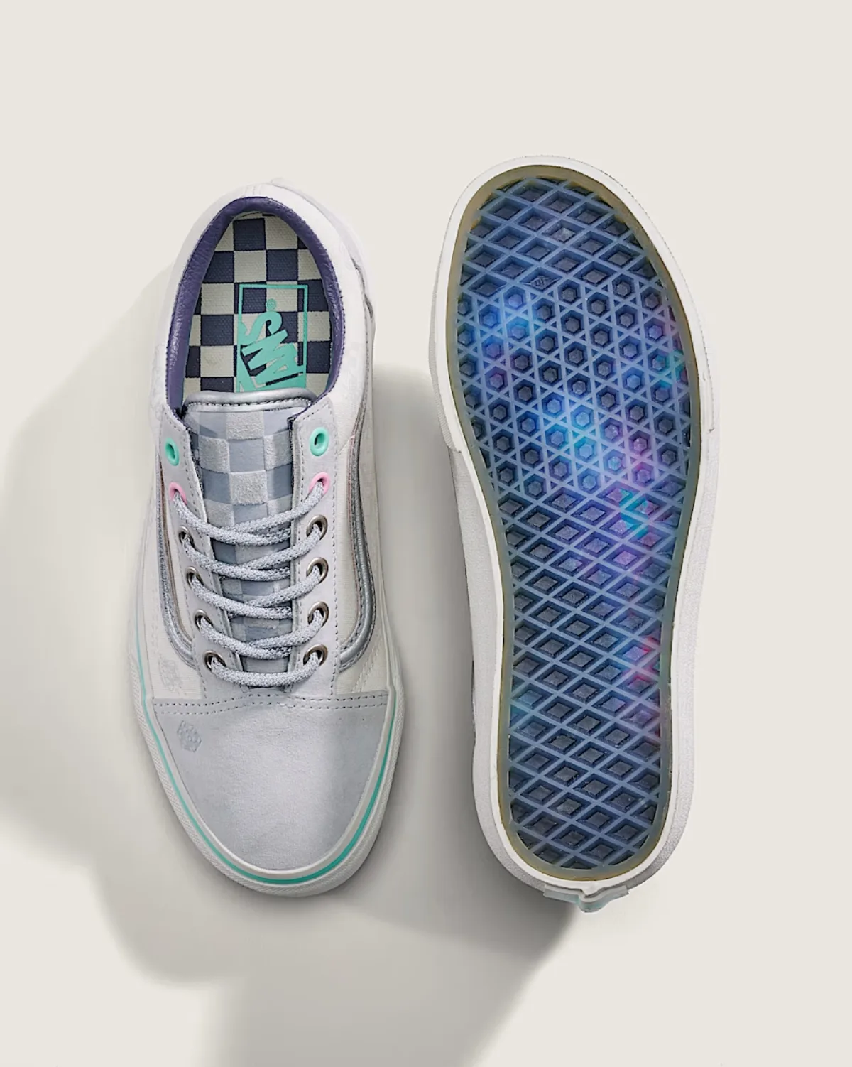 Giày VANS OLD SKOOL SPACE MOLLY REFLECTIVE MARSHMALLOW/MULTI