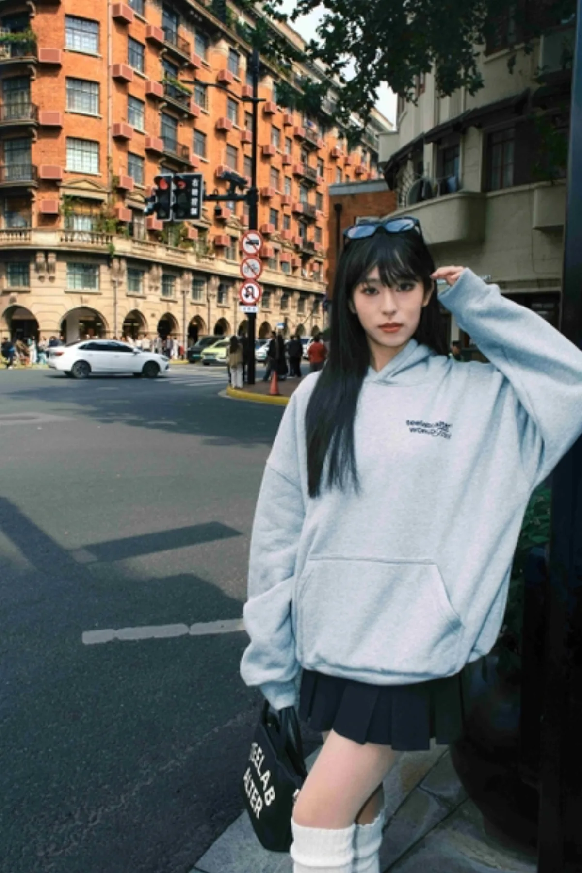 Hoodie Nỉ Teelab Alter Oversized Fleece World Tour Hoodie HD124
