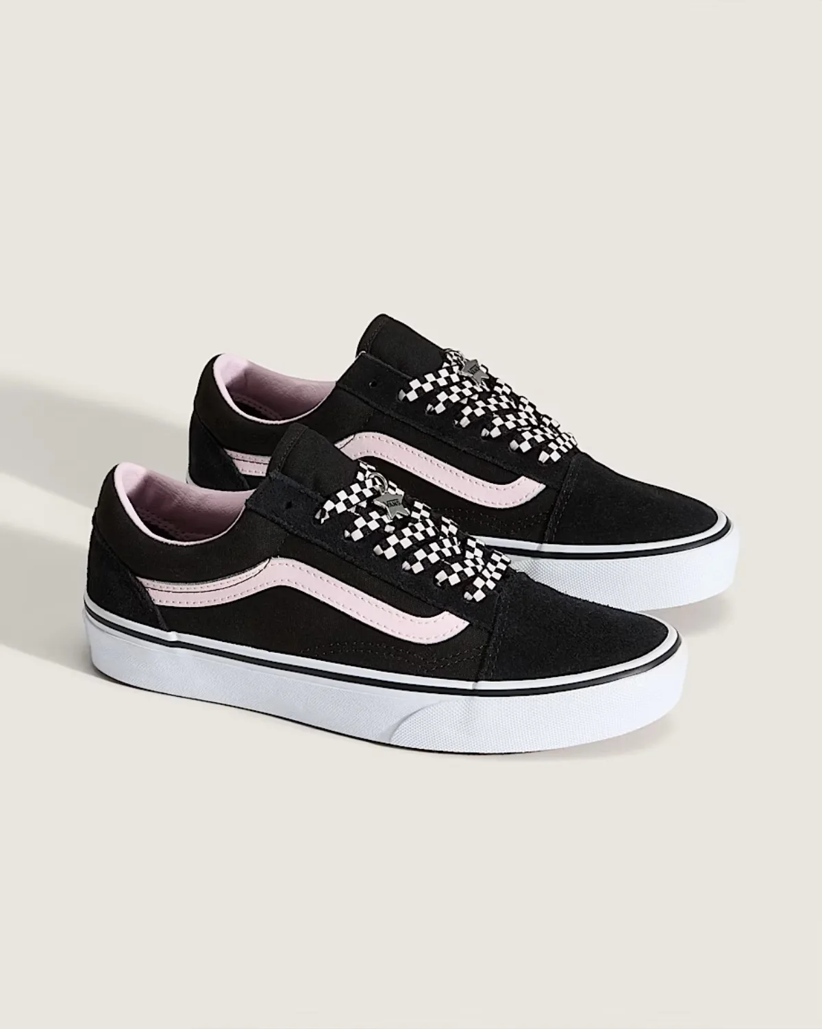 Giày VANS OLD SKOOL CHECKERBOARD STAR CHARM BLACK/WHITE