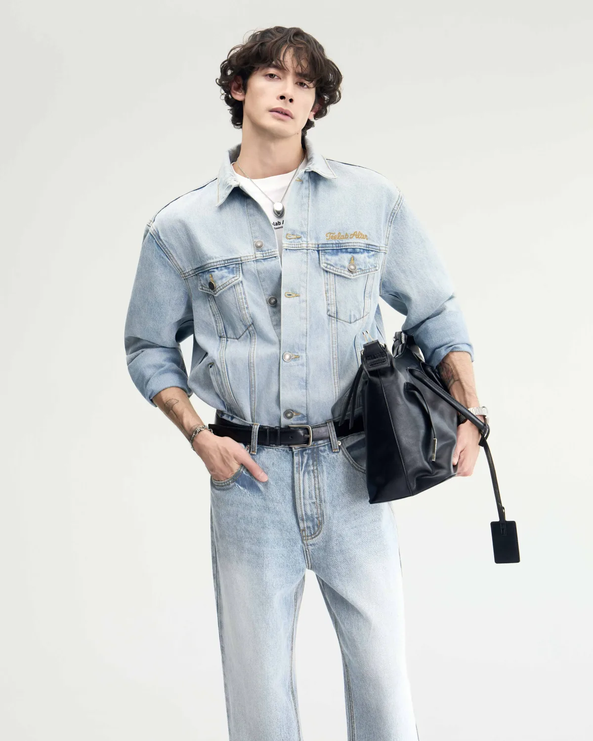 Áo Khoác Jean Teelab Alter Regular Denim Essentials FW26 Jacket AK150