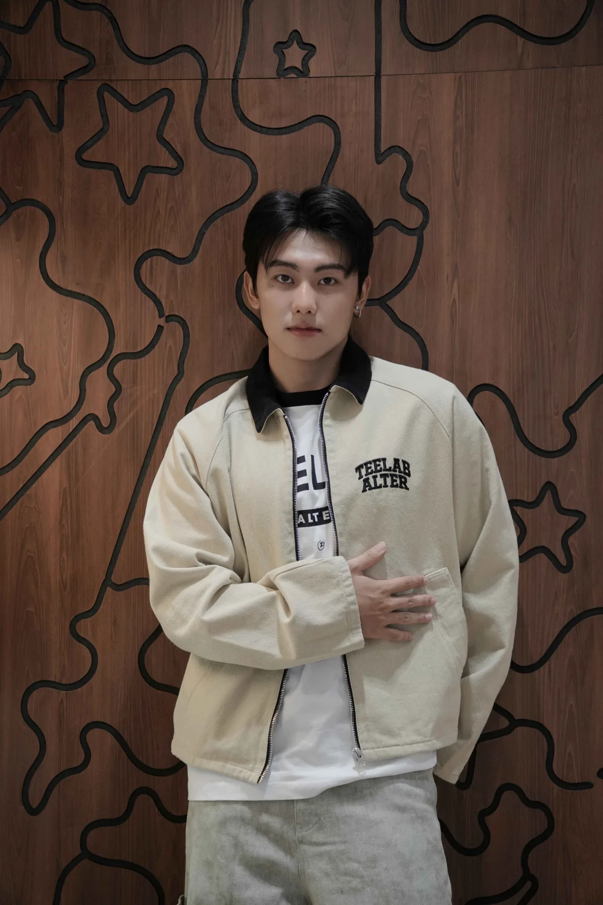 Áo Khoác Khaki Teelab Alter Relaxed Khaki Jacket AK144