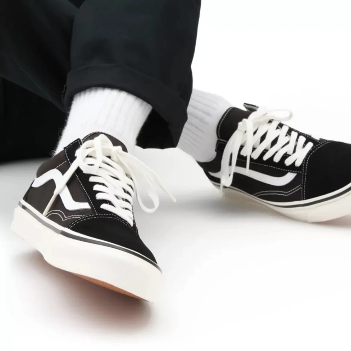 Giày VANS OLD SKOOL 36 DX ANAHEIM FACTORY BLACK/WHITE