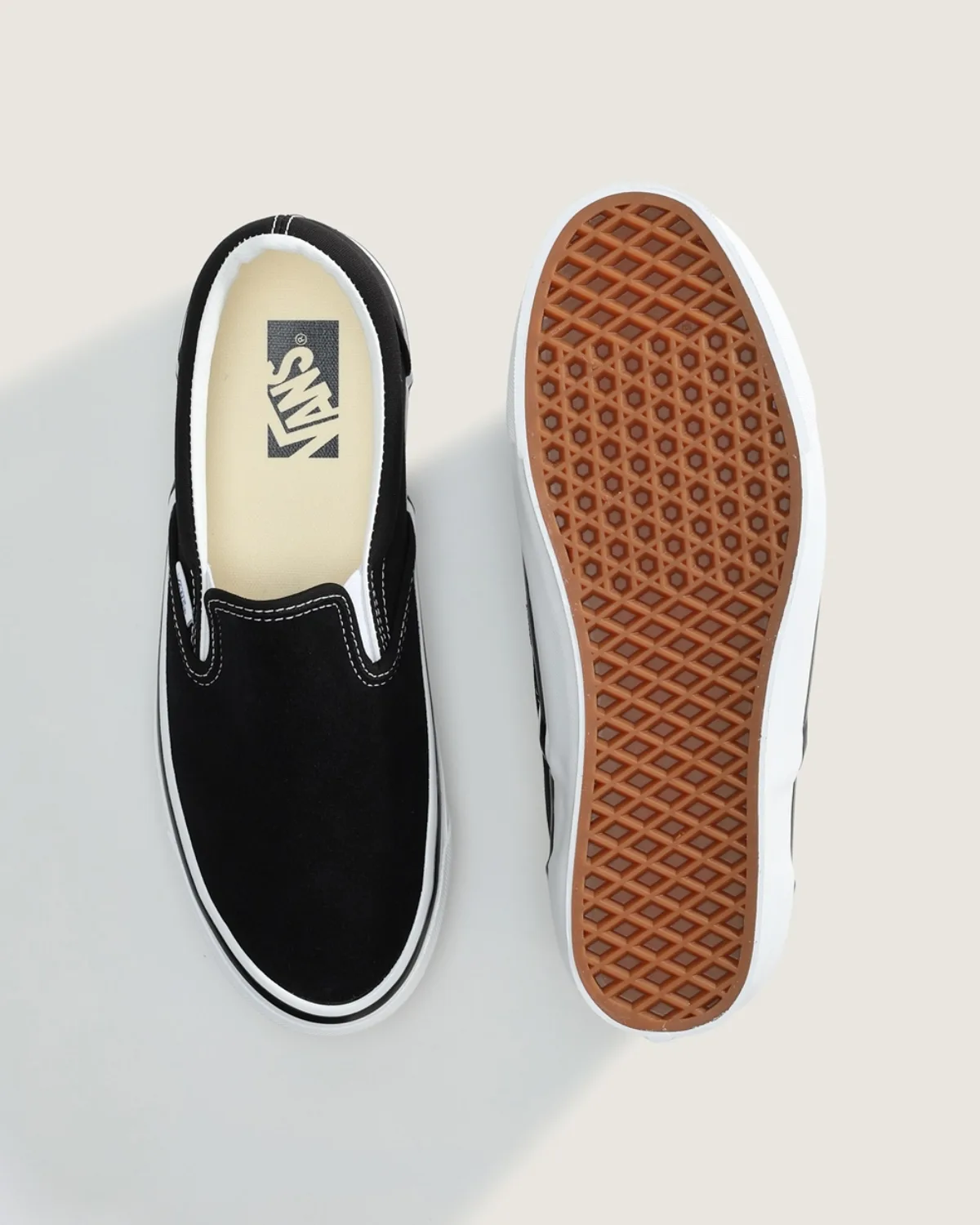 Giày VANS PREMIUM SLIP ON CLASSIC BLACK/WHITE