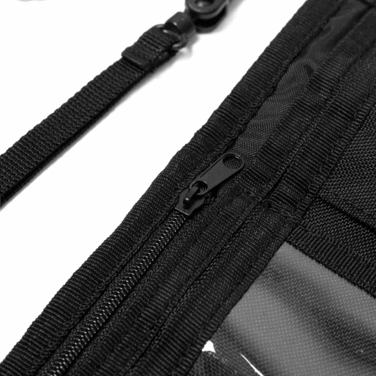 Ví cầm tay local brand ONTOP vải canvas nam nữ màu đen tặng kèm keychain New Logo Wallet | O-V21-VA