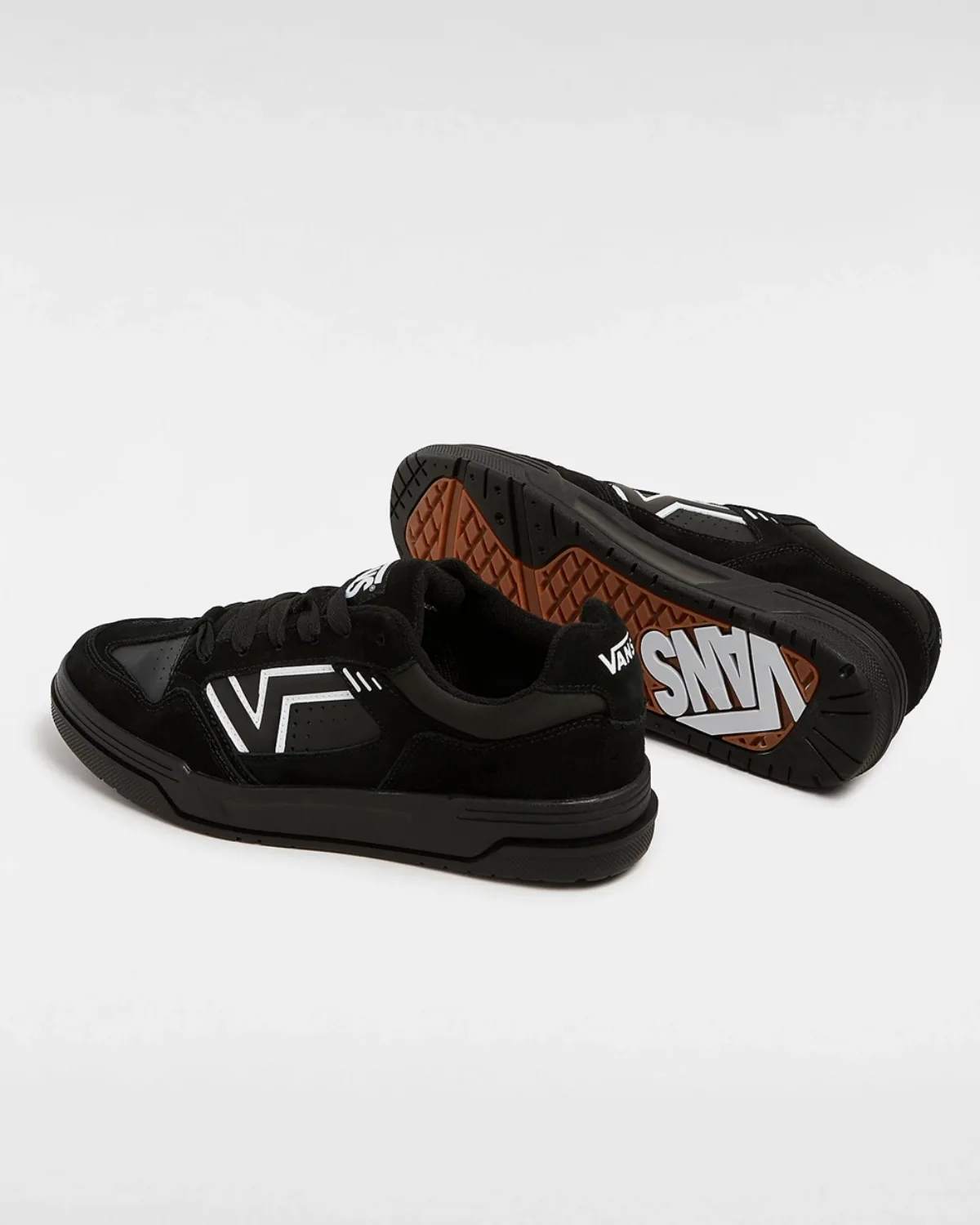 Giày VANS UPLAND FULL BLACK