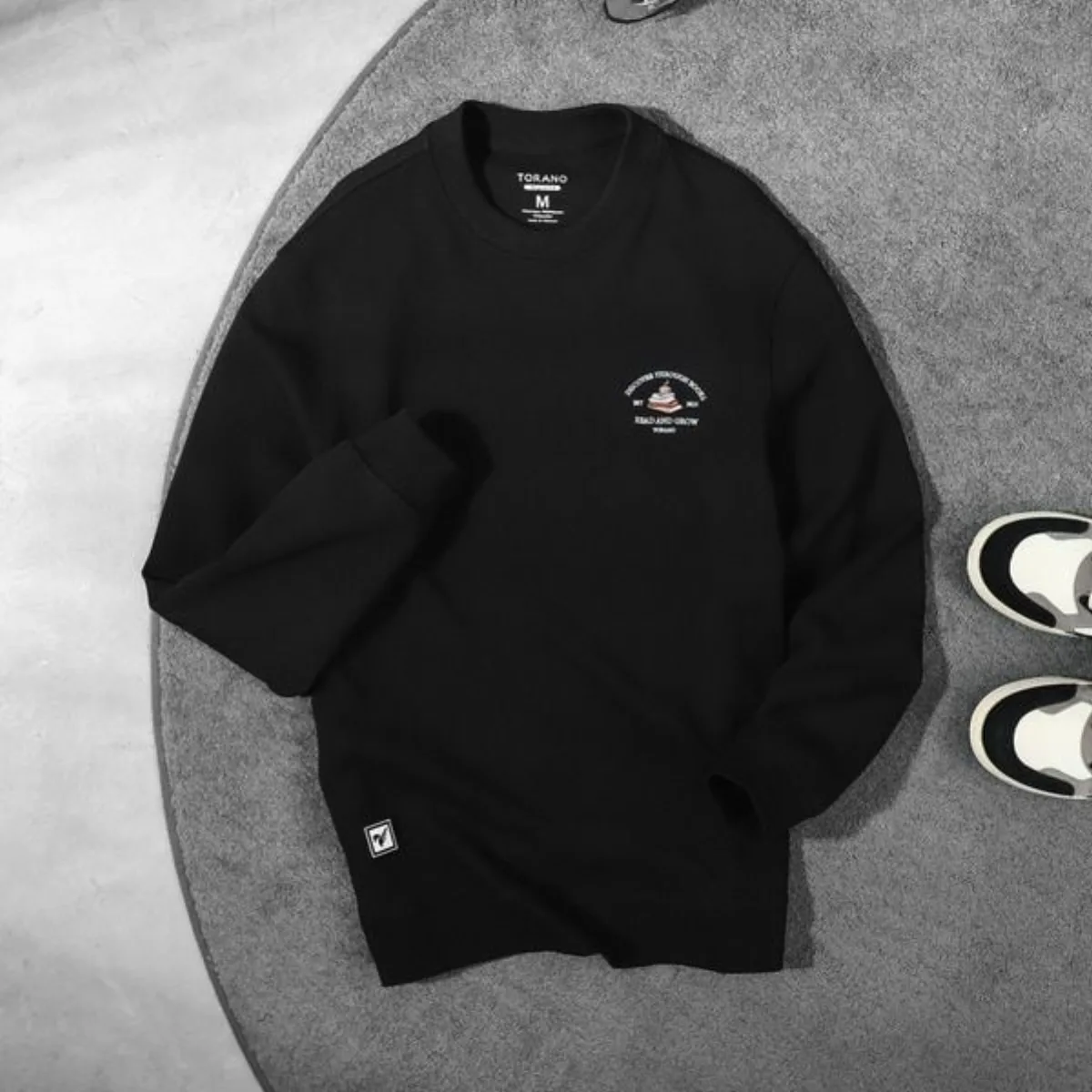 Áo nỉ SWEATSHIRT TORANO họa tiết thêu logo ngực Read and Grow  trẻ trung và phóng khoáng FWTW008