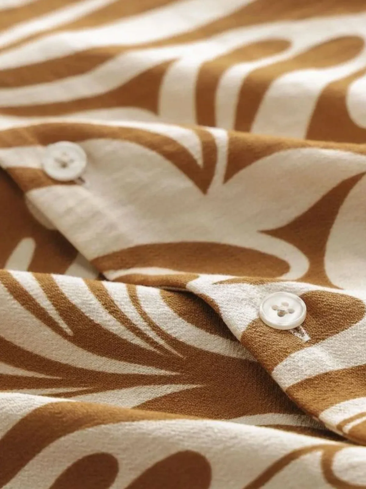Áo Sơ Mi Nam ICONDENIM Tay Ngắn Cuban Whirling Petals Form Relaxed SMID0407