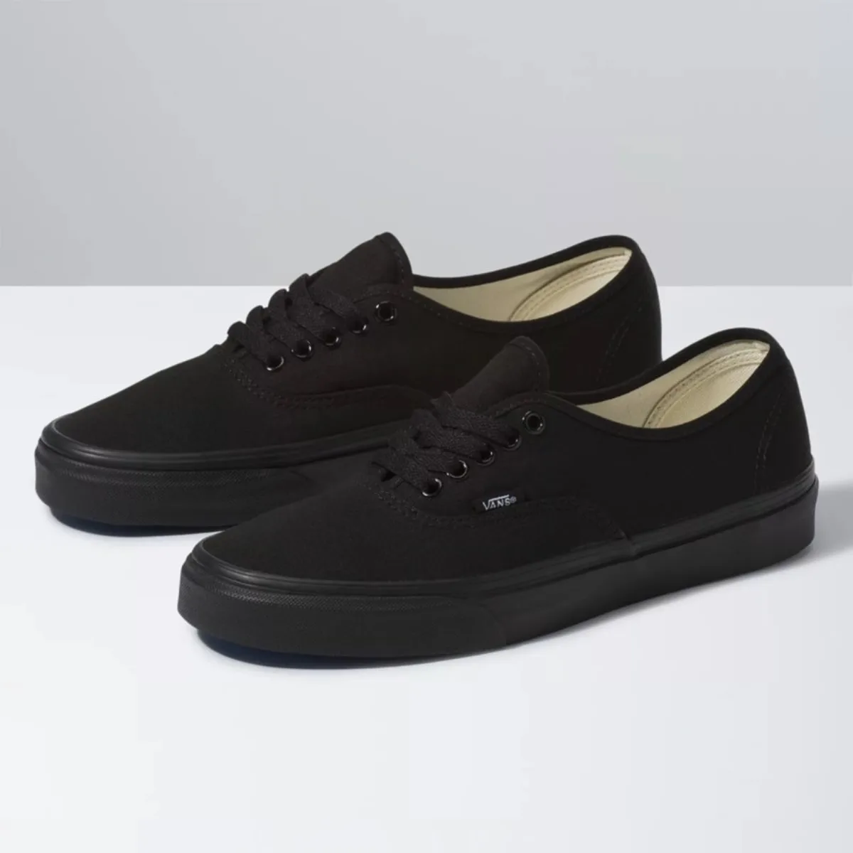 VANS AUTHENTIC CLASSIC BLACK/BLACK