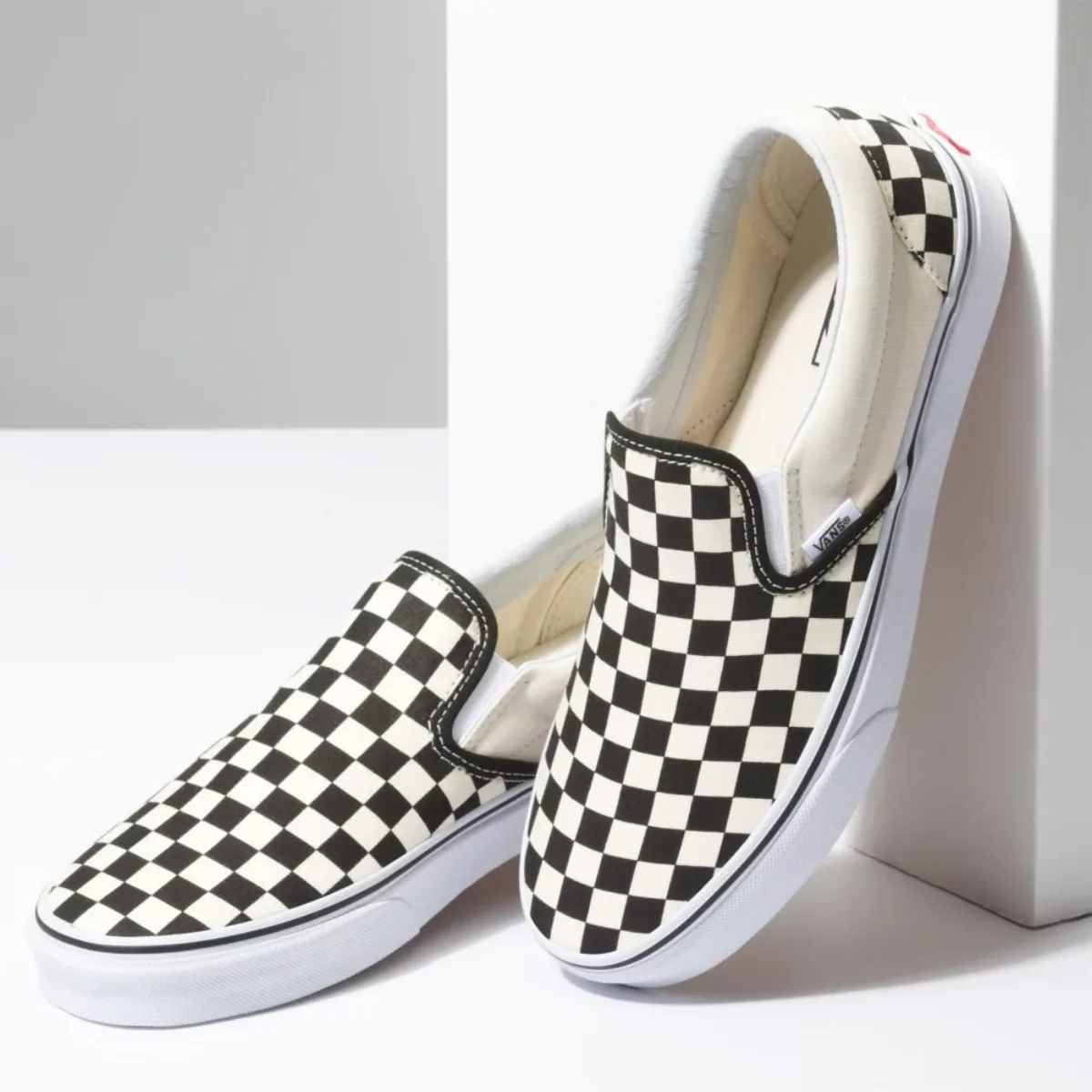 VANS CHECKERBOARD SLIP-ON CLASSIC BLACK/OFF WHITE