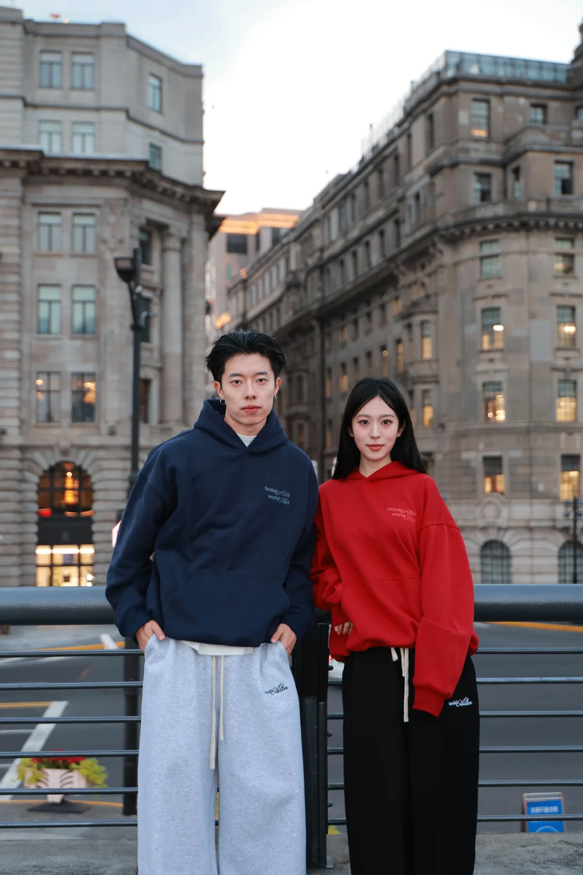 Hoodie Nỉ Bông Teelab Alter Semi Fleece World Tour Hoodie HD130