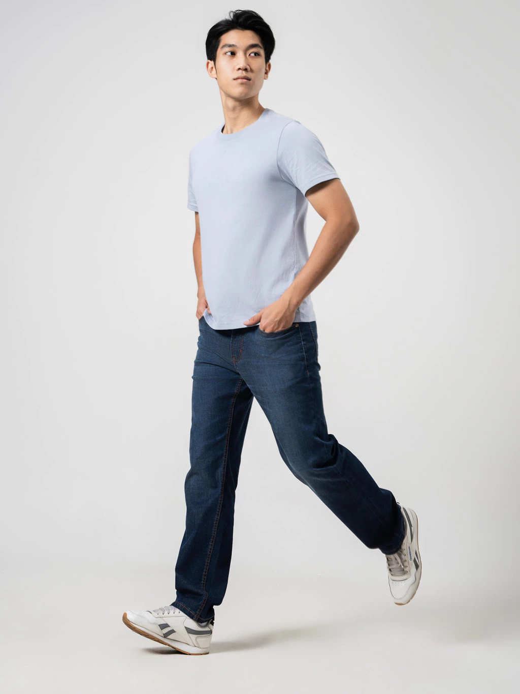 Quần Jeans Nam dáng straight siêu nhẹ, mềm mại, thoải mái, quần đi làm đi chơi dạo phố - Coolmate