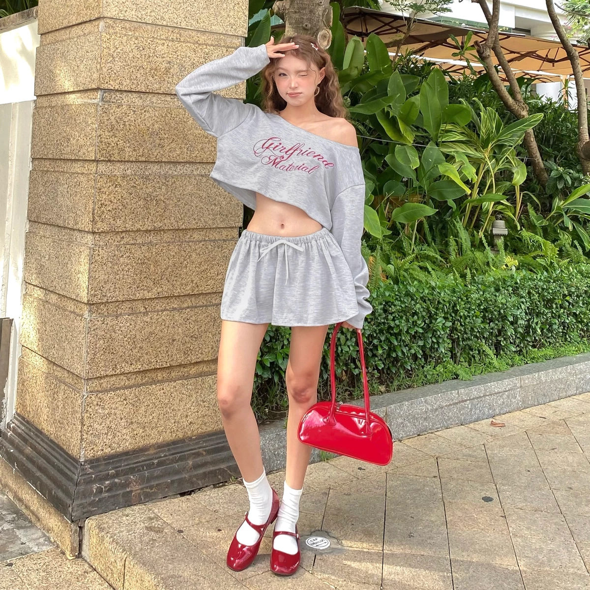 FFCLUB - ÁO LỆCH VAI TAY DÀI FROM CROP WAFFLE THÊU GIRL FRIEND & CHÂN VÁY XÒE BỒNG BỀNH