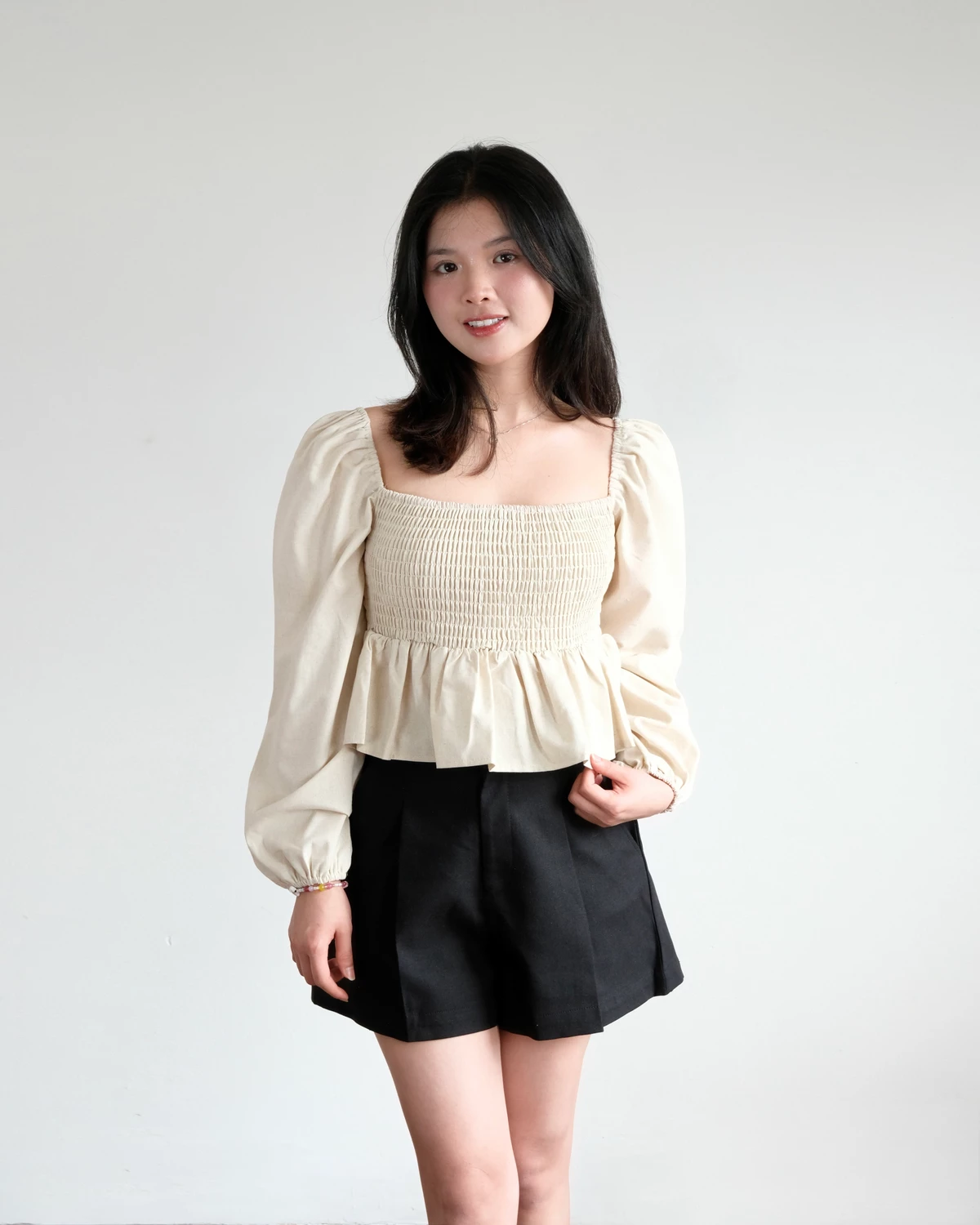 Áo Linen Tay Phồng, Form Nhún Eo Tôn Dáng, Phối Tầng Xoè Chất Vải Linen Mềm Mát - Smocking Top - THE J STUDIO