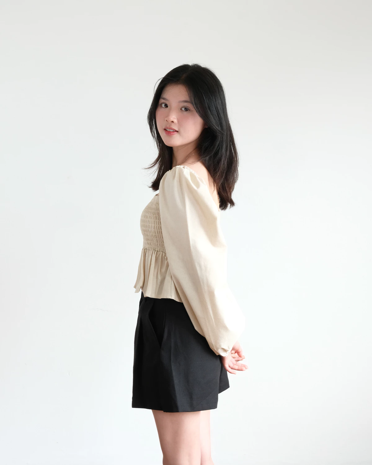 Áo Linen Tay Phồng, Form Nhún Eo Tôn Dáng, Phối Tầng Xoè Chất Vải Linen Mềm Mát - Smocking Top - THE J STUDIO