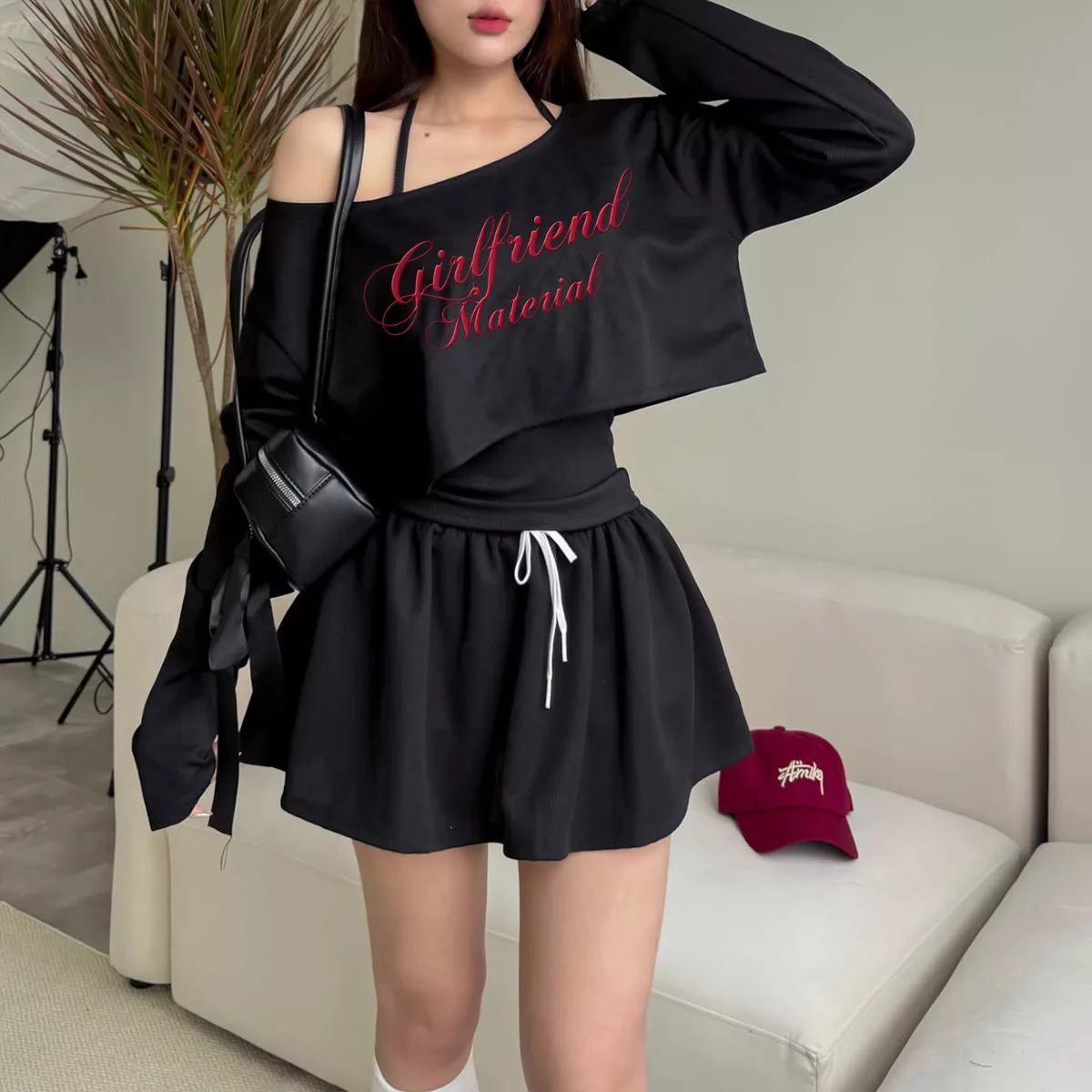 FFCLUB - ÁO LỆCH VAI TAY DÀI FROM CROP WAFFLE THÊU GIRL FRIEND & CHÂN VÁY XÒE BỒNG BỀNH