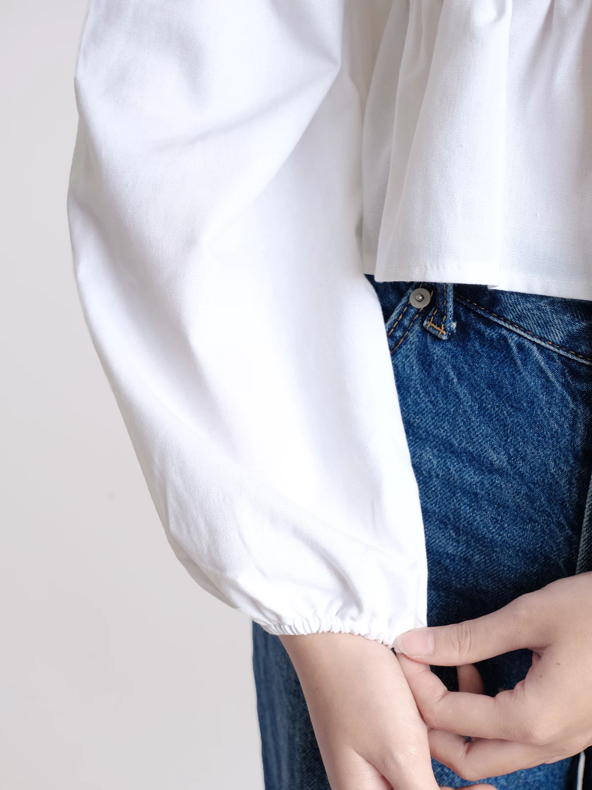 Áo Linen Tay Phồng, Form Nhún Eo Tôn Dáng, Phối Tầng Xoè Chất Vải Linen Mềm Mát - Smocking Top - THE J STUDIO