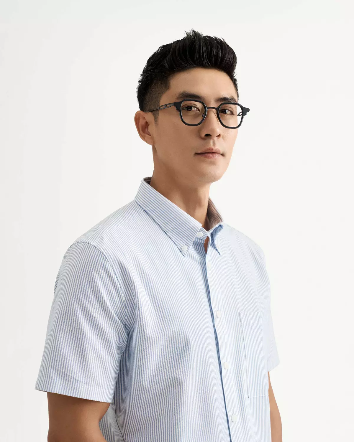 [UP TO 20%++] Áo Sơ Mi Nam Tay Ngắn Vải Cotton Họa Tiết Sọc Dọc Form Fitted - Routine 10S25SHS021