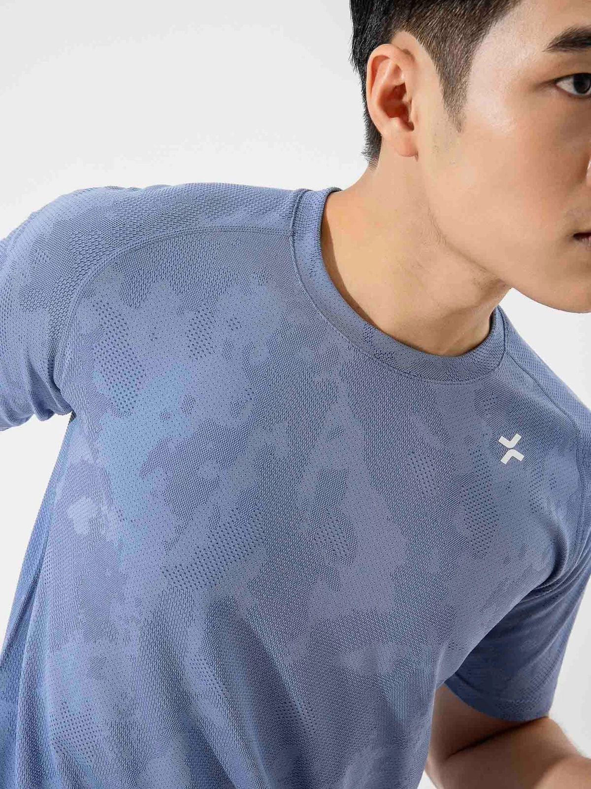 [TẶNG COMBO 2 ĐÔI TẤT]Set thể thao nam Áo thun Jacquard Seamless +Quần short 6icnh đai siêu co giãn, thoáng khí Coolmate