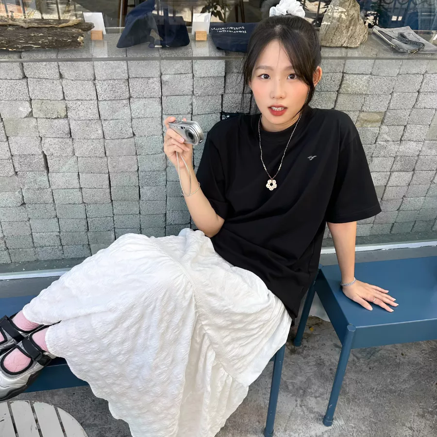 [ Restock Nhiều ] Karants Áo Thun Oversize Trơn Vải Cotton 2 Chiều Gắn Thanh Kim Loại Nam Nữ Unisex - KR212