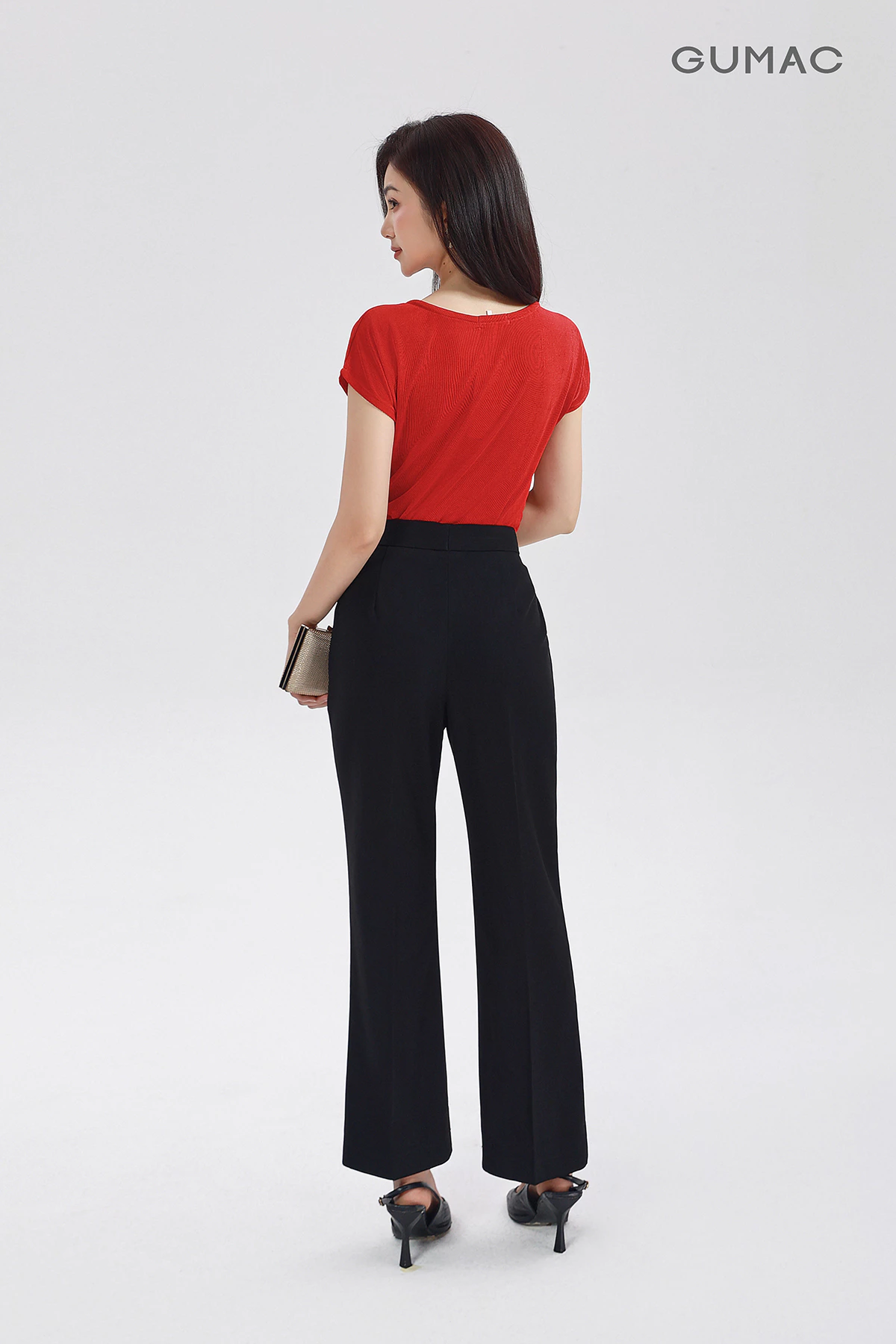 Quần Tây Nữ Ống Loe GUMAC Chiều Dài 93cm Quần Có Ủi Li Đính Nút Vàng LQG0413