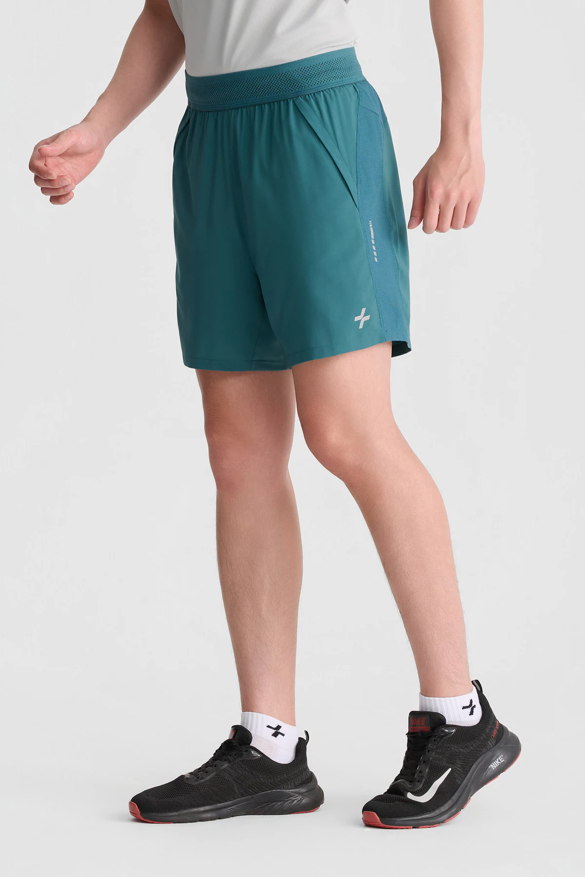 [VÕ HÀ LINH X COOLMATE]Set đồ thể thao nam chạy bộ Áo Thun Essentials và Quần short Swift Run thoáng khí Coolmate