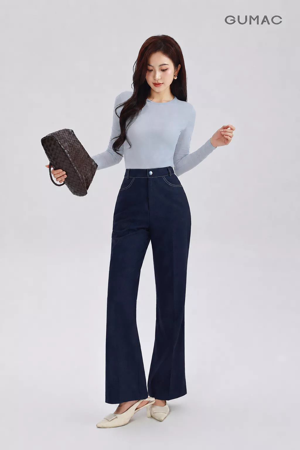 Áo Thun Nữ GUMAC Form Ôm Tay Dài Cổ Tròn Viền Nẹp Tinh Tế Nữ Tính LATG05057
