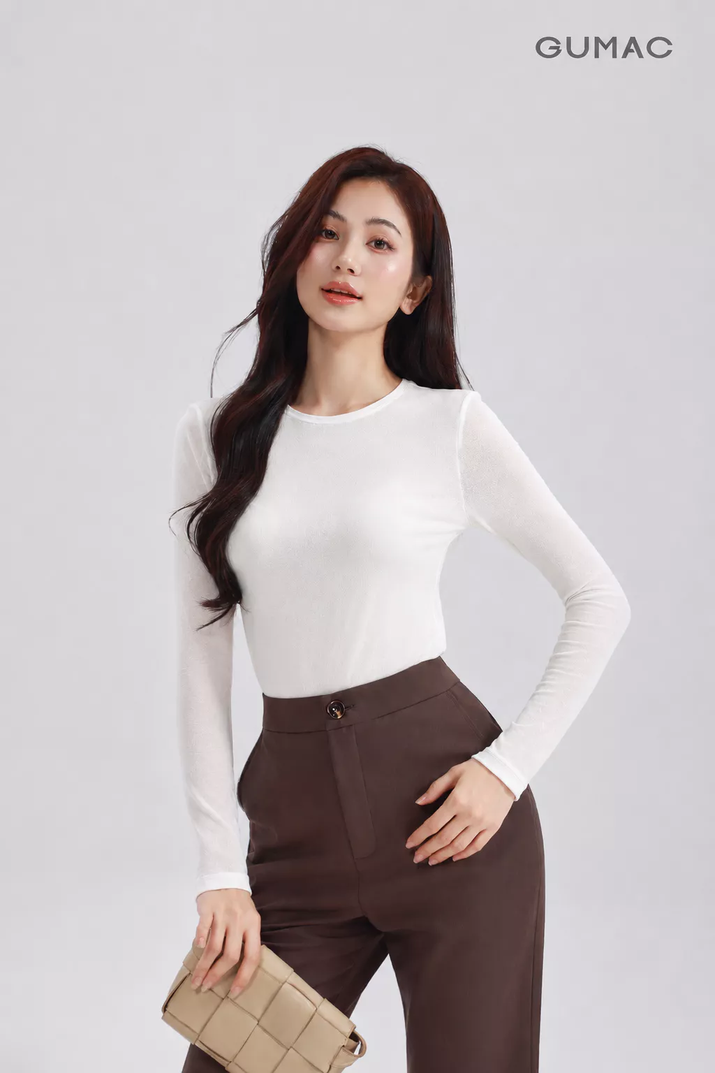 Áo Thun Nữ GUMAC Form Ôm Tay Dài Cổ Tròn Viền Nẹp Tinh Tế Nữ Tính LATG05057