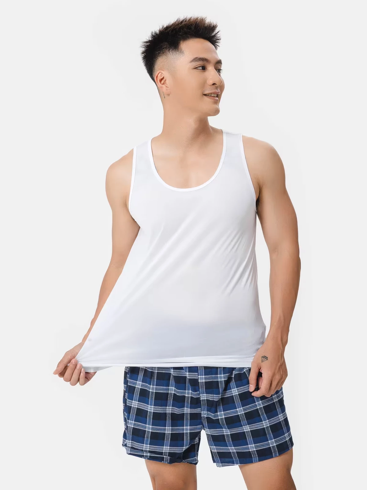 Set đồ nam mặc nhà Áo ba lỗ, áo thun Excool và Quần short đùi kẻ sọc (màu ngẫu nhiên), đồ đi ngủ thoáng mát Coolmate