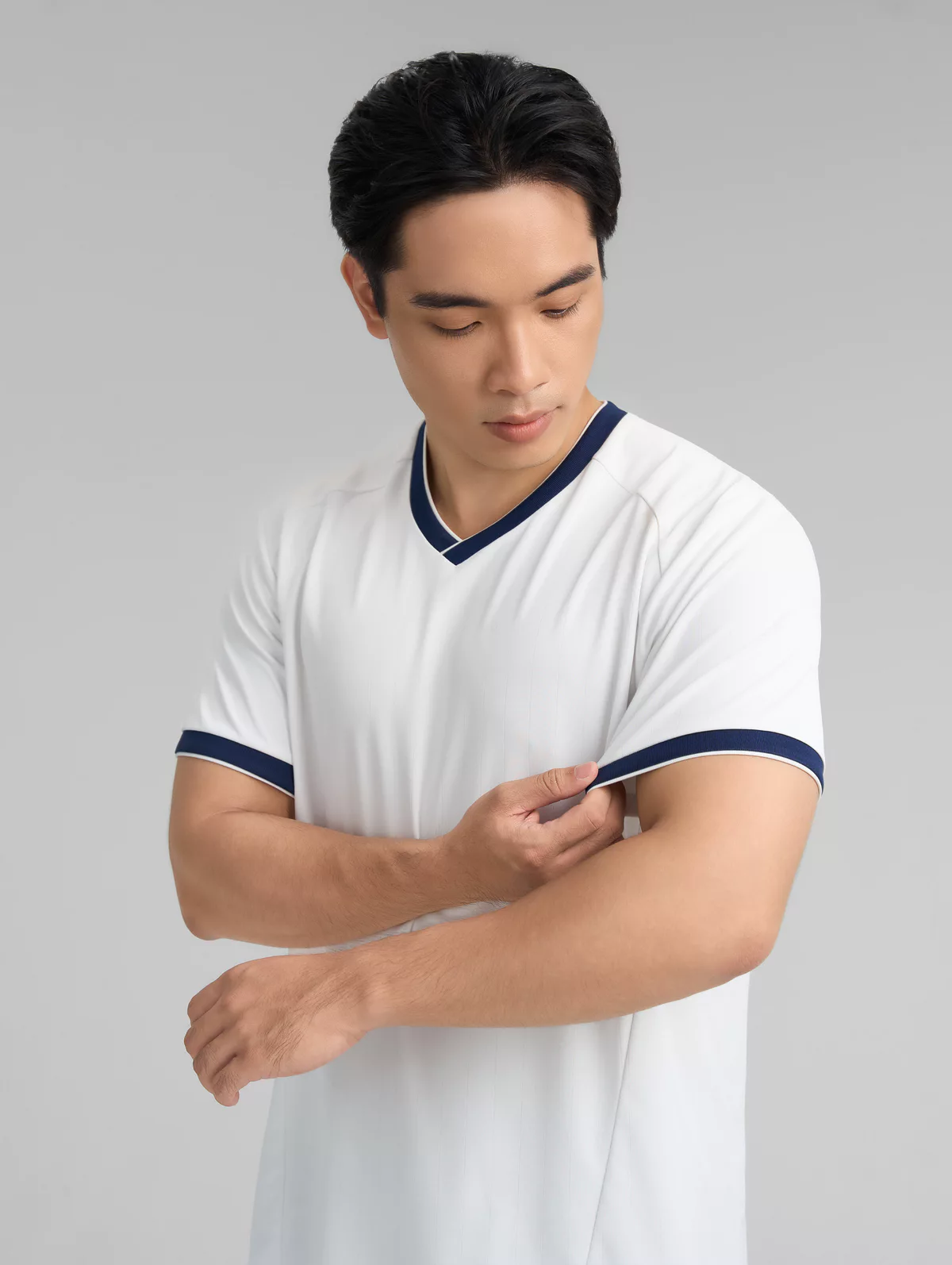 Áo thun thể thao nam cổ V Pickleball ZeroMark nhanh khô KHÔNG ĐỂ LẠI VỆT MỒ HÔI Coolmate