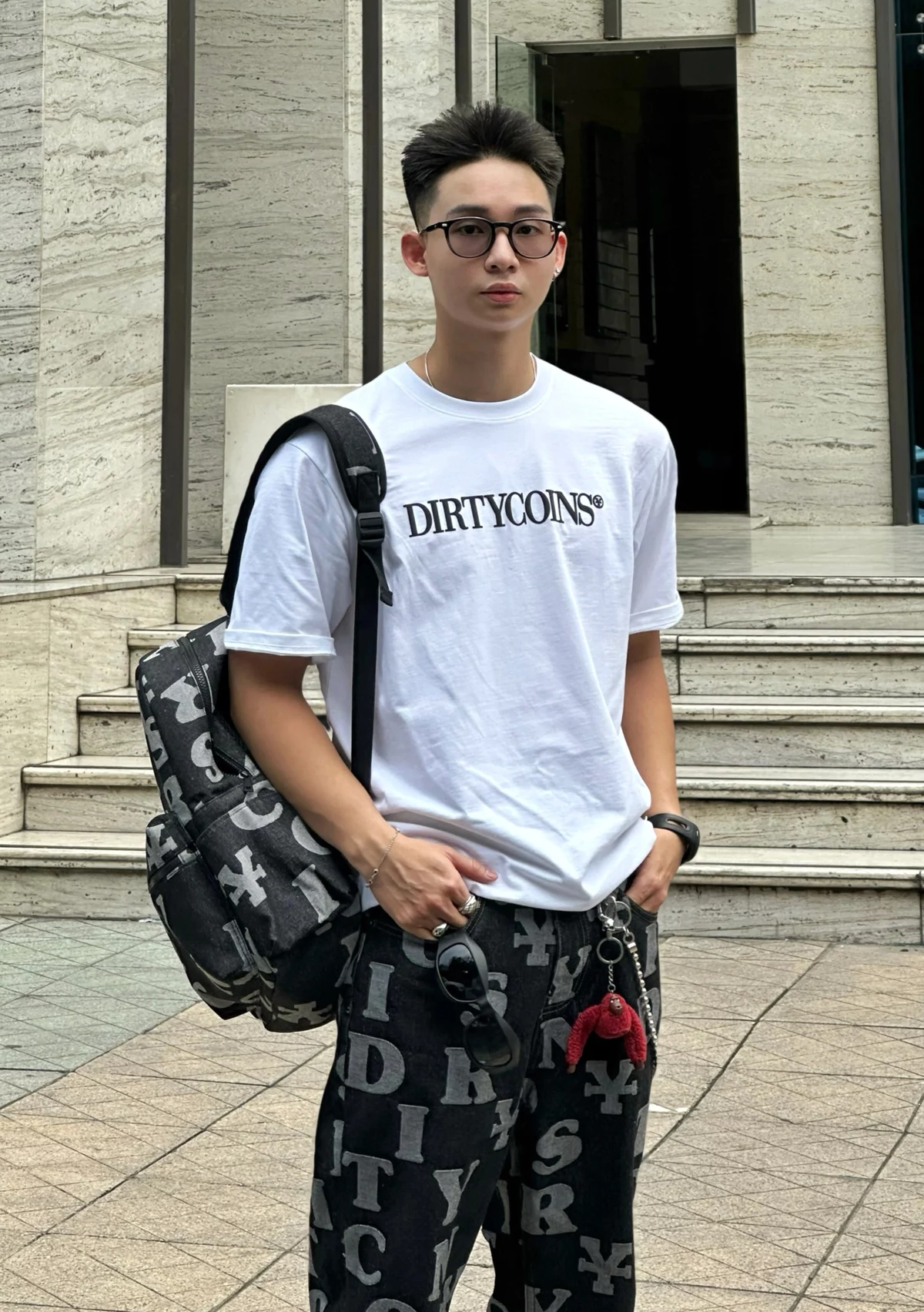 Áo thun Dirtycoins Serif T-shirt